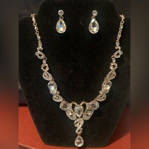 Gold w/Clear Rhinestone Teardrop Necklace Set